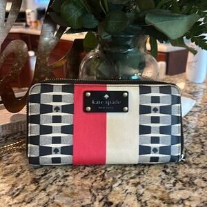 KATE SPADE ♠️ Penn Place Neda Zip Around Continental Wallet